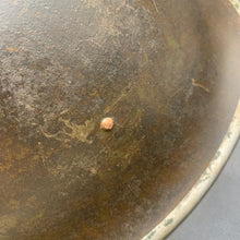 Charger l'image dans la galerie, Original WW2 British/Canadian Army Mk3 "Turtle" Combat Helmet - The Militaria Shop