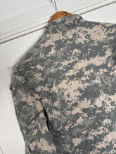 Charger l'image dans la galerie, Surplus US Army ACU Combat Uniform Jacket-Medium-Regular - The Militaria Shop
