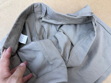 Charger l'image dans la galerie, Genuine British Army Shorts RAF Tropical Stone - Grade 1 - Size 180/84 - The Militaria Shop