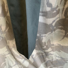 Charger l'image dans la galerie, Genuine US Army / US Air Force Trousers - 28" Waist - The Militaria Shop