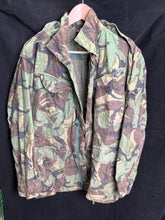 Load image into Gallery viewer, Surplus British Army 68 Pat Woodland DPM Smock Combat Jacket -Size 1 - The Militaria Shop