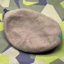 Load image into Gallery viewer, Original British Army Guards Divisions Beret - Size 59cm - The Militaria Shop