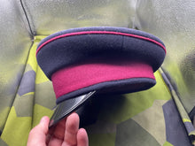Lade das Bild in den Galerie-Viewer, Original British Army - Royal Army Medical Corps Peaked Cap - Size 56cm - The Militaria Shop