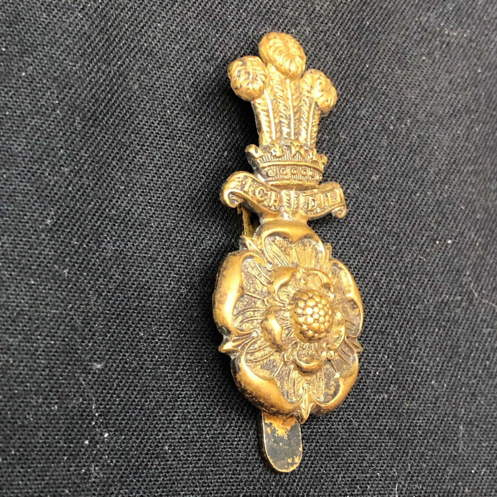 Original WW2 British Army Cap Badge - Yorkshire Hussars - The Militaria Shop