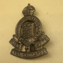 Lade das Bild in den Galerie-Viewer, Original WW2 British Army Royal Army Ordnance Corps RAOC Cap Badge - The Militaria Shop