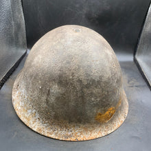 Charger l'image dans la galerie, Original British Army Mk4 Turtle Combat Helmet - The Militaria Shop