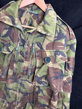 Load image into Gallery viewer, Surplus British Army Woodland DPM Smock Combat Jacket -Size 180/96 - The Militaria Shop