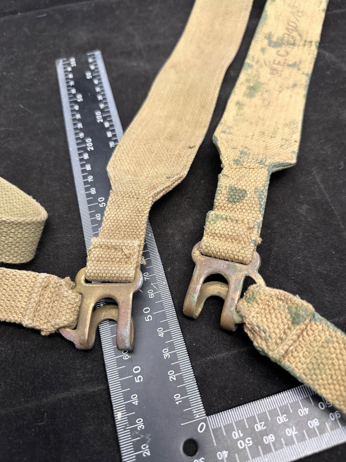 Original WW2 Dated British Army 37 Pattern L Strap Set - The Militaria Shop