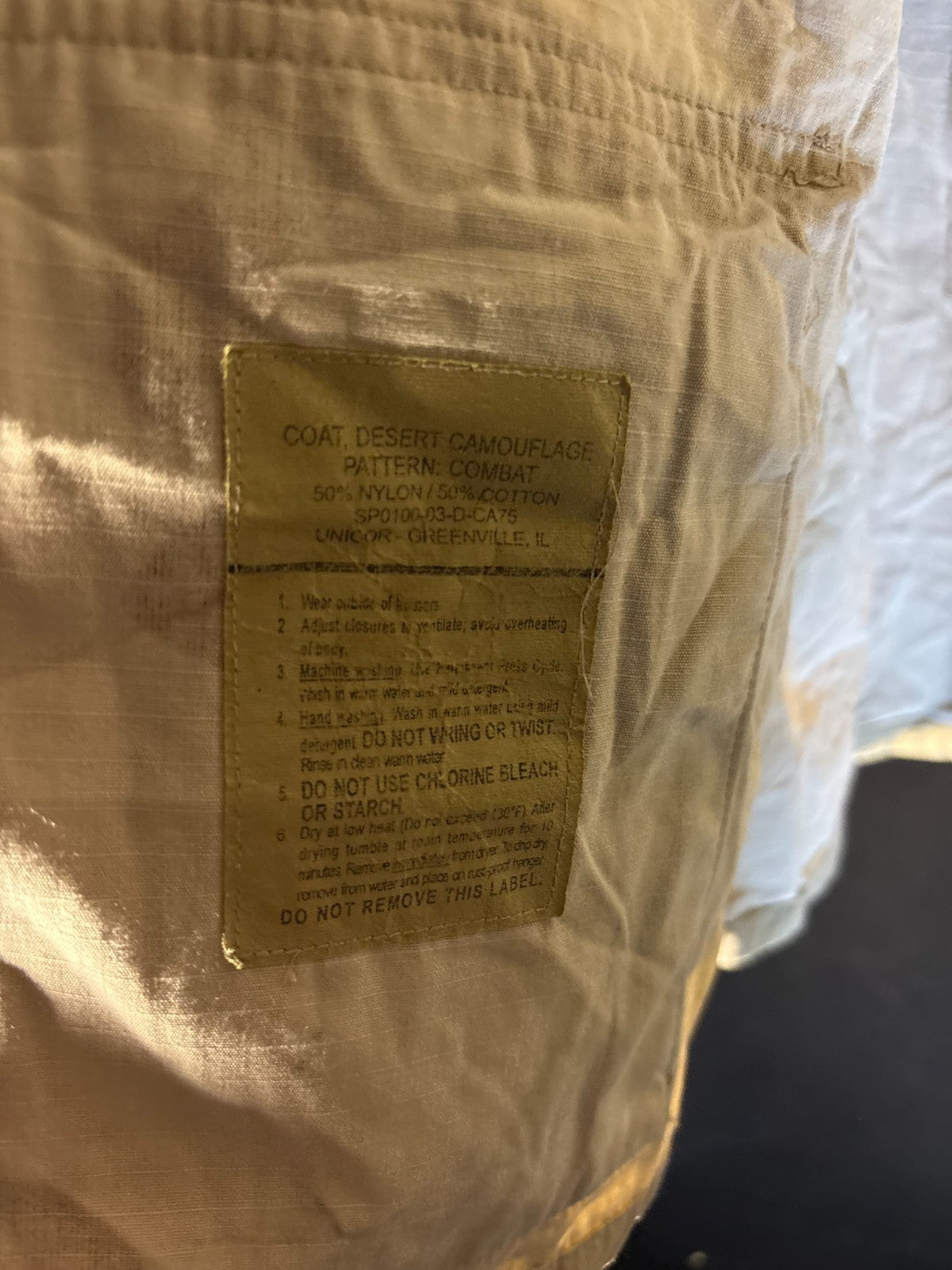 Gulf War US Army DCU Camouflaged Combat Field Coat/Jacket - Large/Regular - The Militaria Shop