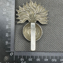 Load image into Gallery viewer, Original WW1 British Army Cap Badge - Honourable Artillery Company - The Militaria Shop