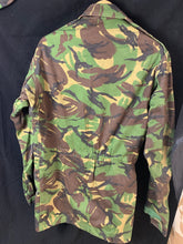 Lade das Bild in den Galerie-Viewer, Genuine British Army Combat DPM Temperate Jacket Smock Combat - 180/96 - The Militaria Shop