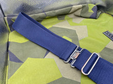 Charger l'image dans la galerie, Original British Royal Navy Blue Canvas Stable Belt - Approx 44" Waist - The Militaria Shop