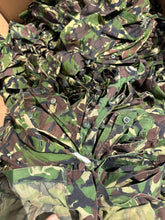 Lade das Bild in den Galerie-Viewer, 10 x British Army DPM Combat Jacket - Bulk Surplus Job Lot Camo Shirt Bundle - The Militaria Shop