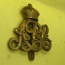Load image into Gallery viewer, Original WW1/WW2 British Army Pay Corps Cap Badge - The Militaria Shop