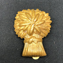 Load image into Gallery viewer, Genuine British Army WW2 Lothians & Border Horse Yeomanry Cap Badge - The Militaria Shop
