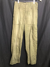 Charger l'image dans la galerie, British Army OD Green Lightweight Combat Trousers - Size 75/76/92 - The Militaria Shop