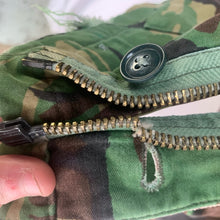 Load image into Gallery viewer, Original British Army 68 Pattern DPM Camouflaged Smock - Size 1 - 36" Chest - The Militaria Shop