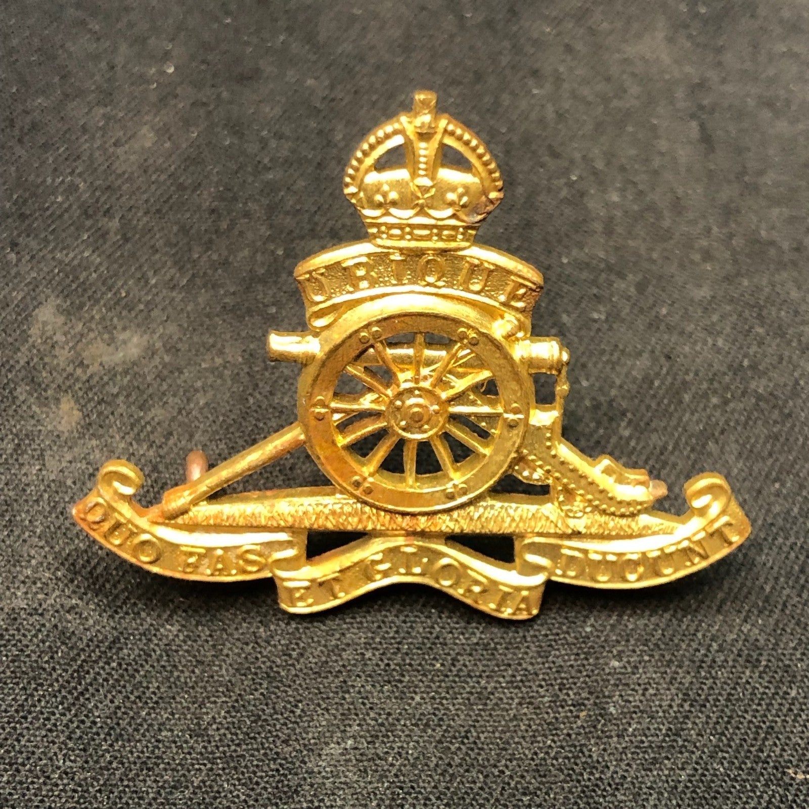 Royal Artillery - Original British Army Cap Badge
