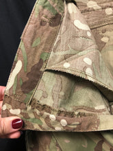 Charger l'image dans la galerie, British Army Surplus MTP Camo Combat Trousers - Size 75/76/92 - The Militaria Shop