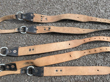 Lade das Bild in den Galerie-Viewer, Original German Army Leather Equipment Y-Straps - The Militaria Shop