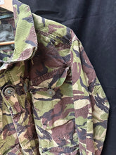 Lade das Bild in den Galerie-Viewer, Genuine British Army DPM Camouflaged Combat Field Jacket - Size 170/112 - The Militaria Shop