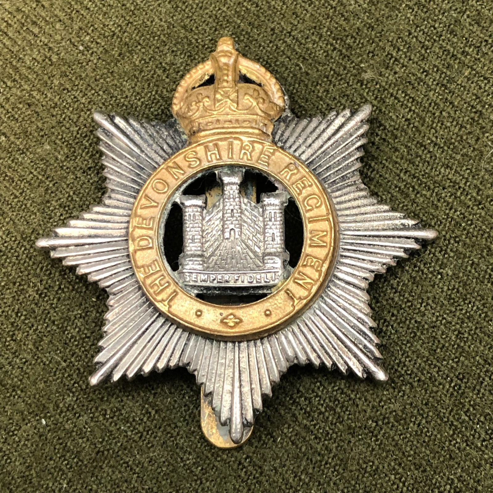 Original WW1 British Army Cap Badge Devonshire Regiment For