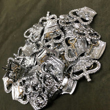 Load image into Gallery viewer, British Army Metal Rank Badge in Chromium plated metal - Small Crown - Staff Sgt - The Militaria Shop