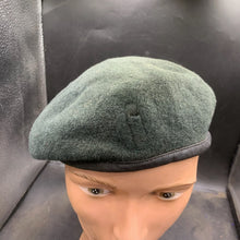 Lade das Bild in den Galerie-Viewer, Genuine British Army Forces Rifles Wool Beret - Size 57 - The Militaria Shop