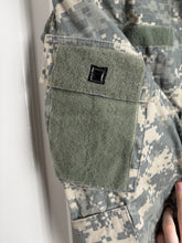 Load image into Gallery viewer, Surplus US Army ACU Combat Uniform Jacket Broken Zip-Medium XShort - The Militaria Shop