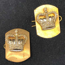 Charger l'image dans la galerie, Original British Collar Badge Pair - Warrant Officer - The Militaria Shop