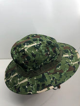 Load image into Gallery viewer, Genuine US Army Jungle Camouflage Boonie Sun Hat Warm Type II - Size 8 1/2 - The Militaria Shop