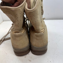 Charger l'image dans la galerie, British Army Surplus Brown/Tan Combat Boots - Meindl - Size UK 6 - The Militaria Shop