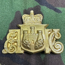 Load image into Gallery viewer, Victorian British Army 1st City of Edinburgh Artillery Volunteers Cap Badge - The Militaria Shop
