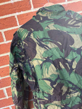 Charger l'image dans la galerie, Surplus British Army DPM Smock Combat Size 170/96 - The Militaria Shop