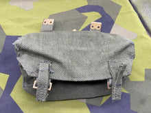 Load image into Gallery viewer, Original Unissued British Army Pattern '14 Linesman's Canvas Pouch - Unissued - The Militaria Shop
