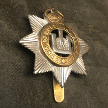 Load image into Gallery viewer, Original WW2 British Army Cap Badge - Devonshire Regiment - The Militaria Shop