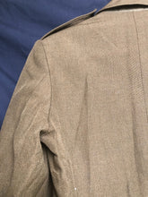 Lade das Bild in den Galerie-Viewer, Original British Army No.2 Dress Uniform Jacket - Grade 1 - Size 176/100/84 - The Militaria Shop