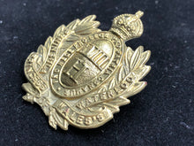 Load image into Gallery viewer, Original WW1 British Army 18th Royal Hussars Cap Badge - The Militaria Shop