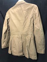 Lade das Bild in den Galerie-Viewer, Original WW2 US Army Class A Dress Jacket 1942 - Private Ryan Prop - 39" Regular - The Militaria Shop