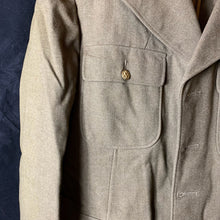 Charger l'image dans la galerie, Original WW2 US Army Class A Dress Jacket 1942 - Private Ryan Prop - 38" Regular - The Militaria Shop