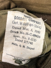 Lade das Bild in den Galerie-Viewer, Original WW2 US Army Class A Dress Jacket 1942 - Private Ryan Prop - 39" Regular - The Militaria Shop