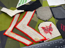 Charger l'image dans la galerie, Group of Original British Army Sleeve Rank and Other Insignia - The Militaria Shop