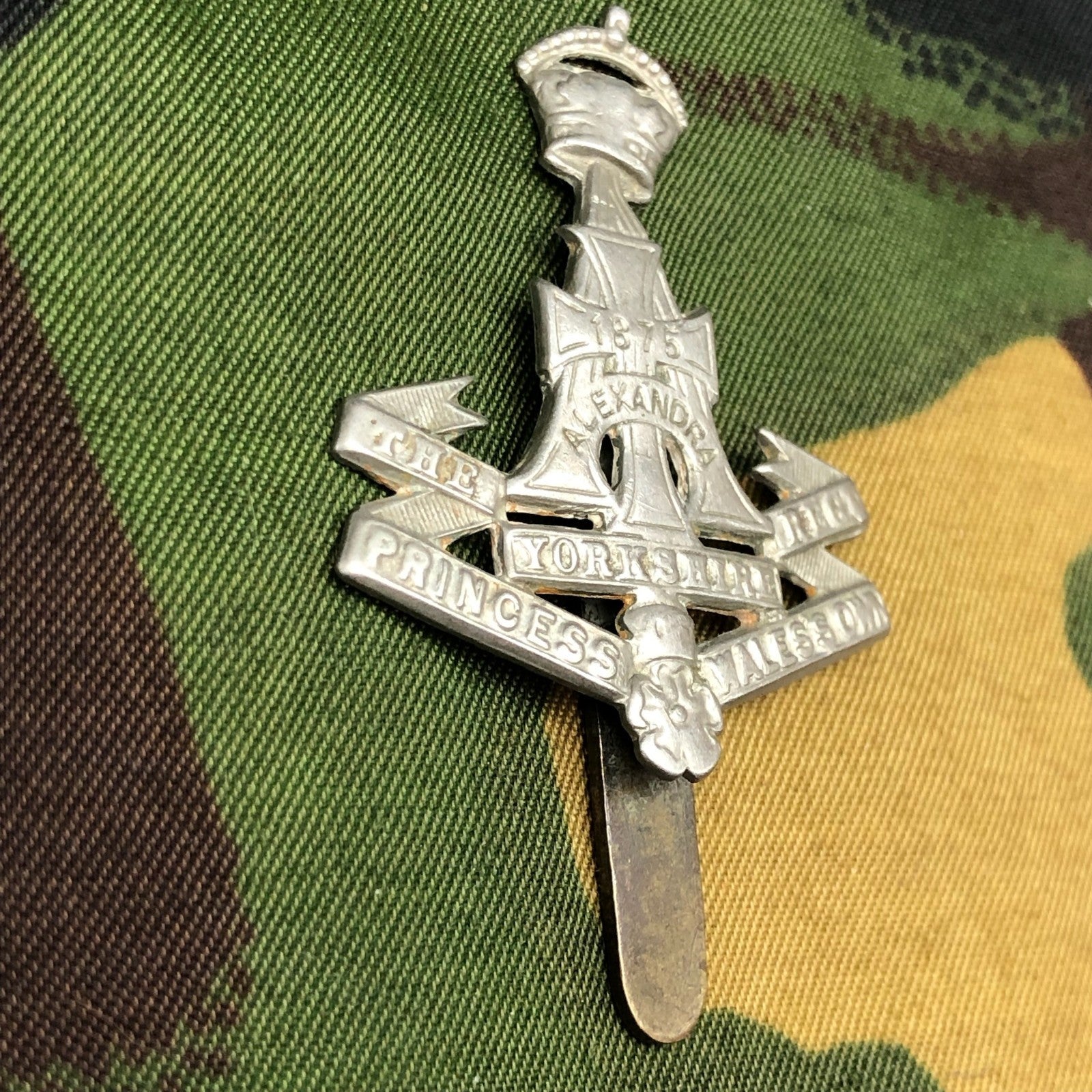 Original British Army WW2 Cap Badge - The Princess of Wales's Own Yorkshire Reg - The Militaria Shop