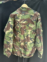 Charger l'image dans la galerie, Genuine British Army DPM Camouflaged Combat Field Jacket - Size 170/104 - The Militaria Shop