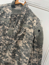 Charger l'image dans la galerie, Surplus US Army ACU Combat Uniform Jacket-Medium-Regular - The Militaria Shop
