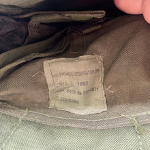 Charger l'image dans la galerie, Genuine British Army Surplus OD Green Gas Mask Bag Haversack - The Militaria Shop