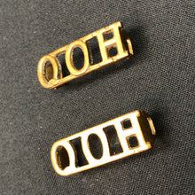 Load image into Gallery viewer, Original WW1/WW2 British Army Queen's Own Hussars Q.O.H Shoulder Title Set - The Militaria Shop