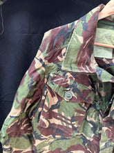 Lade das Bild in den Galerie-Viewer, Genuine British Army DPM Camouflaged Combat Field Jacket - Size 170/104 - The Militaria Shop