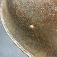 Charger l'image dans la galerie, Original British/Canadian Army WW2 Mk3 Turtle High Rivet Combat Steel Helmet - The Militaria Shop