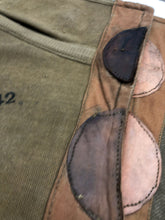 Charger l'image dans la galerie, Original WW2 British Army 37 Pattern Despatch Riders High Sided Spats 1942 Dated - The Militaria Shop